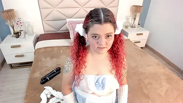 Twwiiggy online show from 01-13-26, 08:02