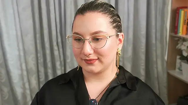 Ximenna Cruz online show from 03-26-26, 05:11