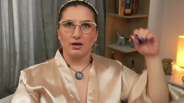 Ximenna Cruz online show from 04-09-26, 09:32