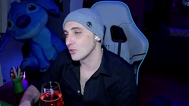 Snapshot of Gil_gamesh90 chatting on 02-05-26, 08:59 Gil gamesh90 online show from 02-05-26, 08:59