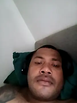 tuwegon online show from 02-08-26, 01:47