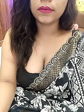 Snapshot of Divya_girl chatting on 06-17-26, 11:53 Divya girl online show from 06-17-26, 11:53