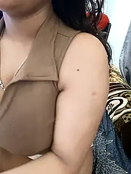 Divya girl online show from 03-16-26, 08:11