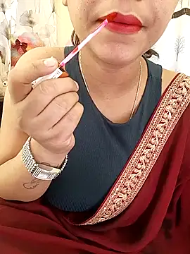 Divya girl online show from 12-20-25, 08:50