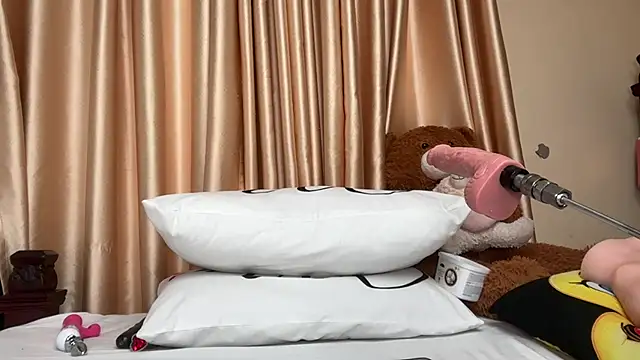 SexyAudreyFuck online show from 09-29-25, 12:28