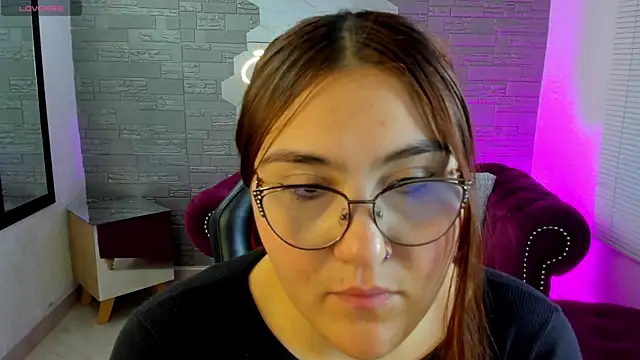 conniejames m online show from 04-07-26, 01:57