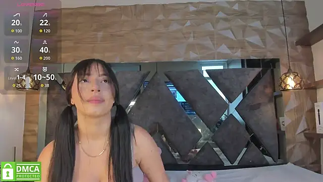 Venus velez  online show from 03-15-26, 12:34