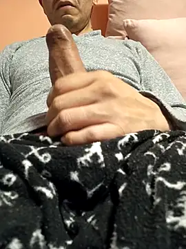 GuapoCoqueto online show from 11-14-25, 07:01