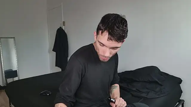 Snapshot of JackDesFeux chatting on 06-16-26, 11:49 JackDesFeux online show from 06-16-26, 11:49