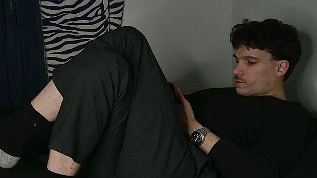Snapshot of JackDesFeux chatting on 04-21-26, 02:51 JackDesFeux online show from 04-21-26, 02:51
