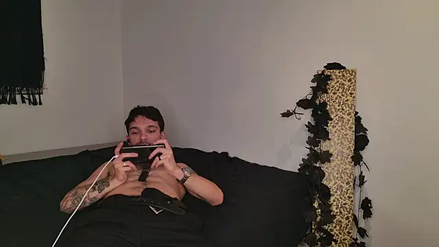 JackDesFeux online show from 11-04-25, 08:40