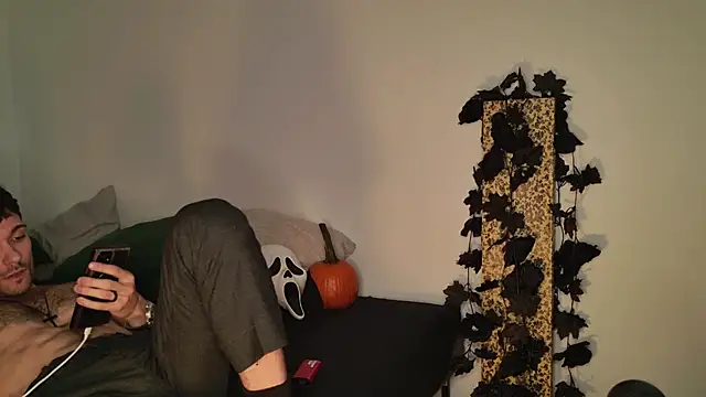 JackDesFeux online show from 10-15-25, 09:39
