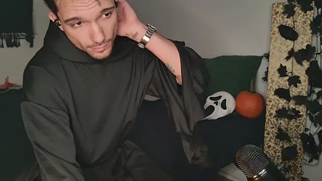 JackDesFeux online show from 10-31-25, 11:11