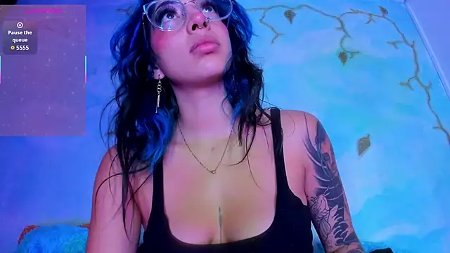 SaturnooStonee online show from 04-05-26, 12:06