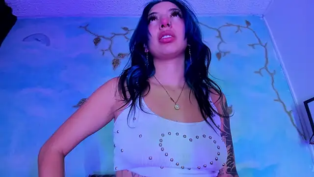 SaturnooStonee online show from 04-01-26, 01:41