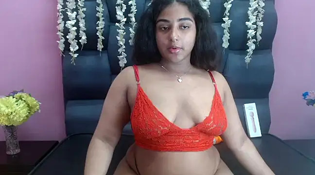 Sofia Hernandez  online show from 02-22-25, 06:06