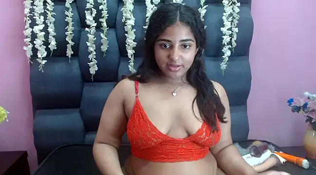 Sofia Hernandez  online show from 02-22-25, 09:45