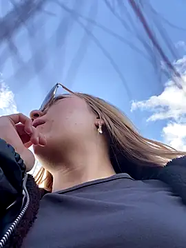 melody-dy online show from 09-10-25, 10:09