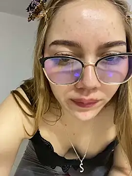 melody-dy online show from 01-04-25, 10:55