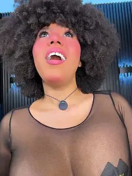 Snapshot of kendall_coxx chatting on 07-15-26, 02:18 kendall coxx online show from 07-15-26, 02:18