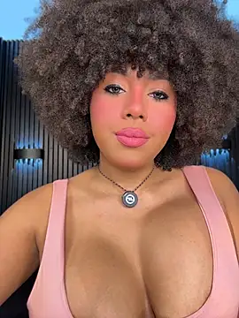 Snapshot of kendall_coxx chatting on 07-01-26, 02:28 kendall coxx online show from 07-01-26, 02:28