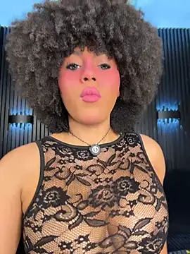 Snapshot of kendall_coxx chatting on 07-24-26, 11:17 kendall coxx online show from 07-24-26, 11:17