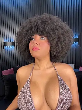 Snapshot of kendall_coxx chatting on 02-24-26, 03:51 kendall coxx online show from 02-24-26, 03:51