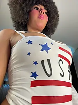 Snapshot of kendall_coxx chatting on 07-04-26, 02:32 kendall coxx online show from 07-04-26, 02:32
