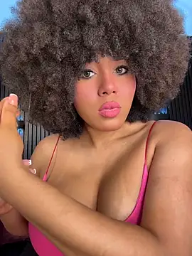 Snapshot of kendall_coxx chatting on 04-09-26, 03:19 kendall coxx online show from 04-09-26, 03:19