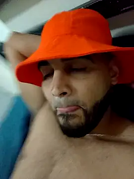 luismanuel 1998 online show from 11-30-25, 02:45