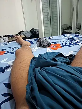 luismanuel 1998 online show from 10-29-25, 04:22