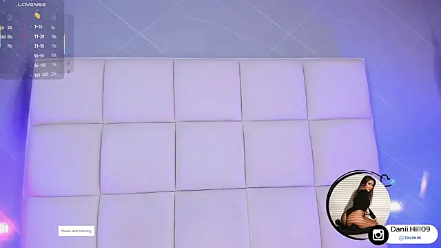 danii hill  online show from 10-21-25, 04:23