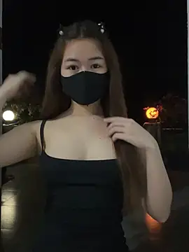 BabyThree  online show from 03-28-26, 03:02