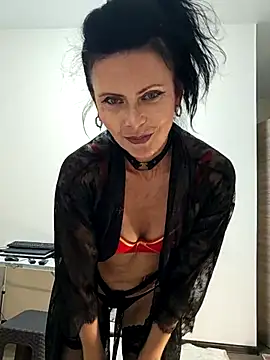 Snapshot of GannaWind chatting on 12-05-25, 02:04 GannaWind online show from 12-05-25, 02:04