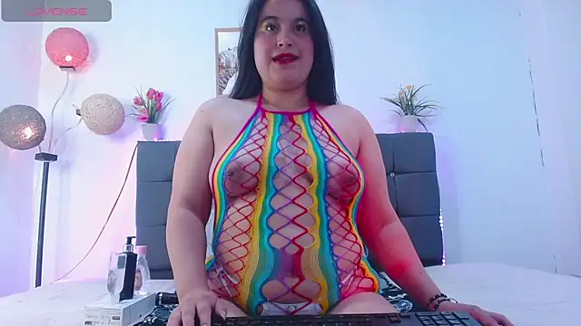 mia xx1 online show from 02-10-26, 04:00