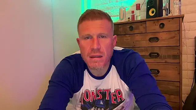 JeffJocc online show from 10-26-25, 04:02