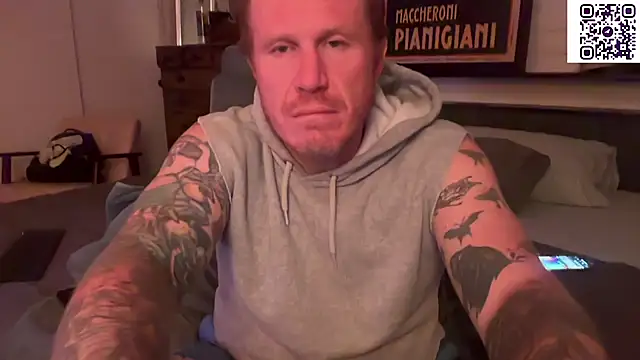 Snapshot of JeffJocc chatting on 09-16-25, 10:16 JeffJocc online show from 09-16-25, 10:16