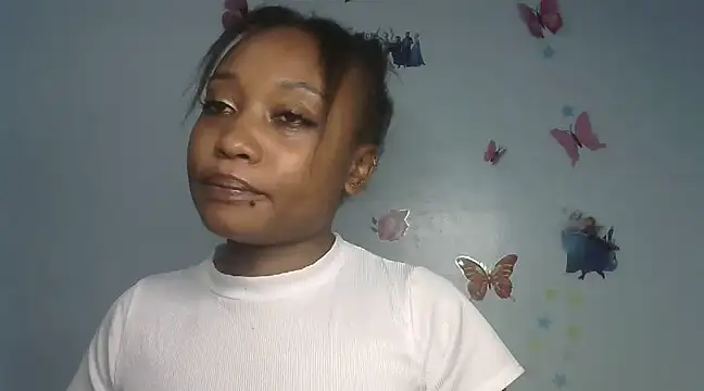 laetitia  online show from 03-06-25, 08:27