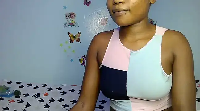 laetitia  online show from 03-22-25, 11:09