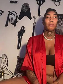 Snapshot of CUMQUEEN-XXX69 chatting on 12-22-25, 10:21 CUMQUEEN-XXX69 online show from 12-22-25, 10:21