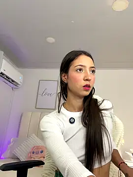 Cristall Bunny online show from 11-18-25, 12:48