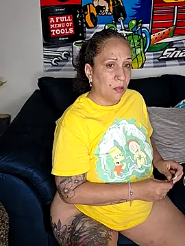 ladycreamypr2 online show from 04-15-26, 06:45