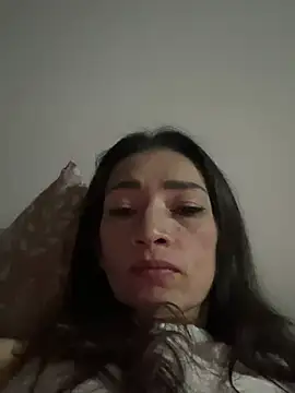 Snapshot of Yulia_sx chatting on 02-27-25, 01:41 Yulia sx online show from 02-27-25, 01:41