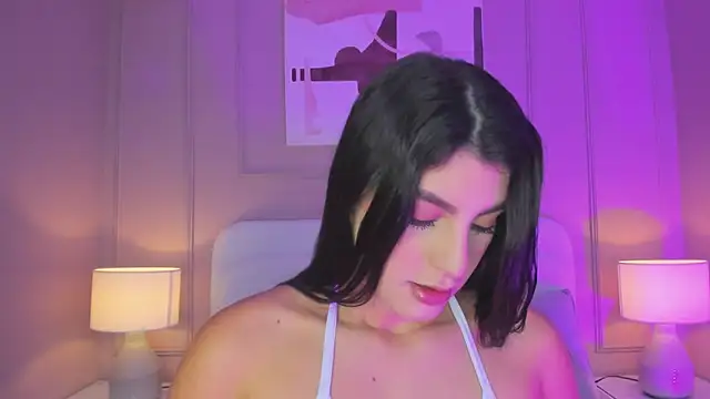 Snapshot of aria_greco chatting on 09-20-25, 03:22 aria greco online show from 09-20-25, 03:22