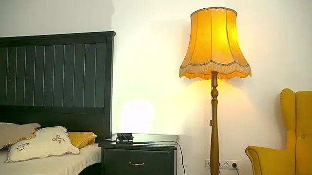 Yanira Muslim online show from 05-10-26, 04:05