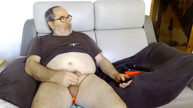 Snapshot of gillou1234 chatting on 03-07-25, 09:07 gillou1234 online show from 03-07-25, 09:07