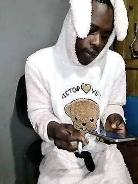 Snapshot of 199Gif chatting on 06-22-26, 02:28 199Gif online show from 06-22-26, 02:28