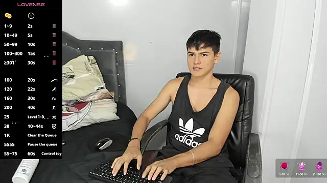 Jacobb Lee online show from 03-04-25, 08:27