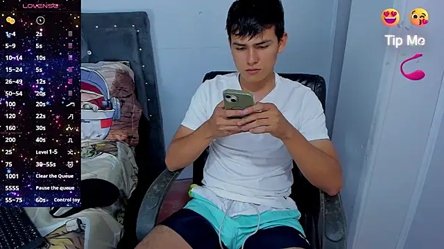 Jacobb Lee online show from 10-21-25, 08:41