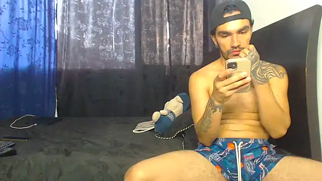 Hot Sharks  online show from 04-05-26, 09:54